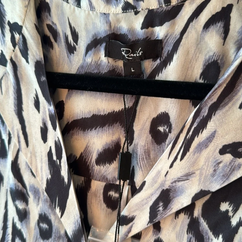 NWT Rails Rebel Ivory Snow Leopard Shirt size Large - Picture 6 of 6